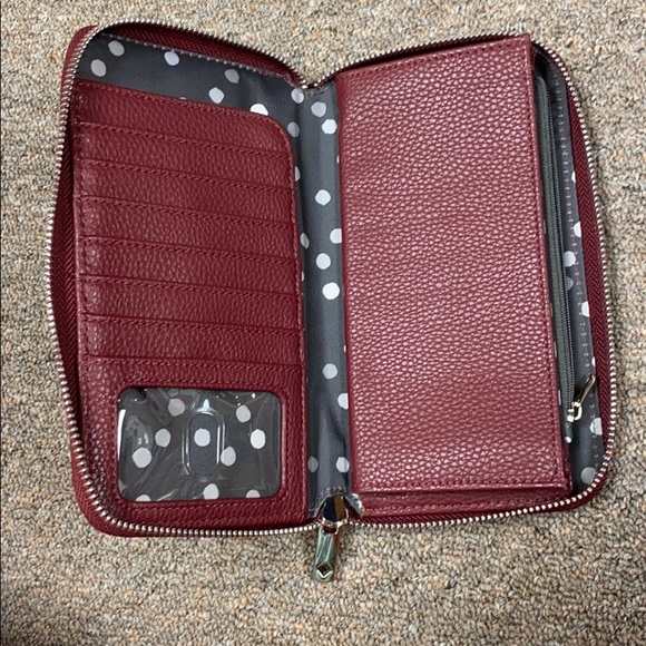 NWOT Maroon wallet - Picture 4 of 10